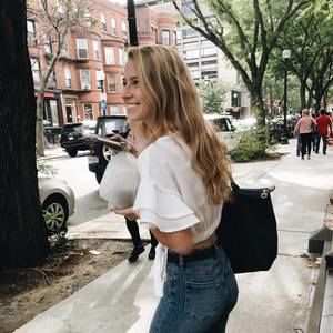 Meet your Posher, Laura